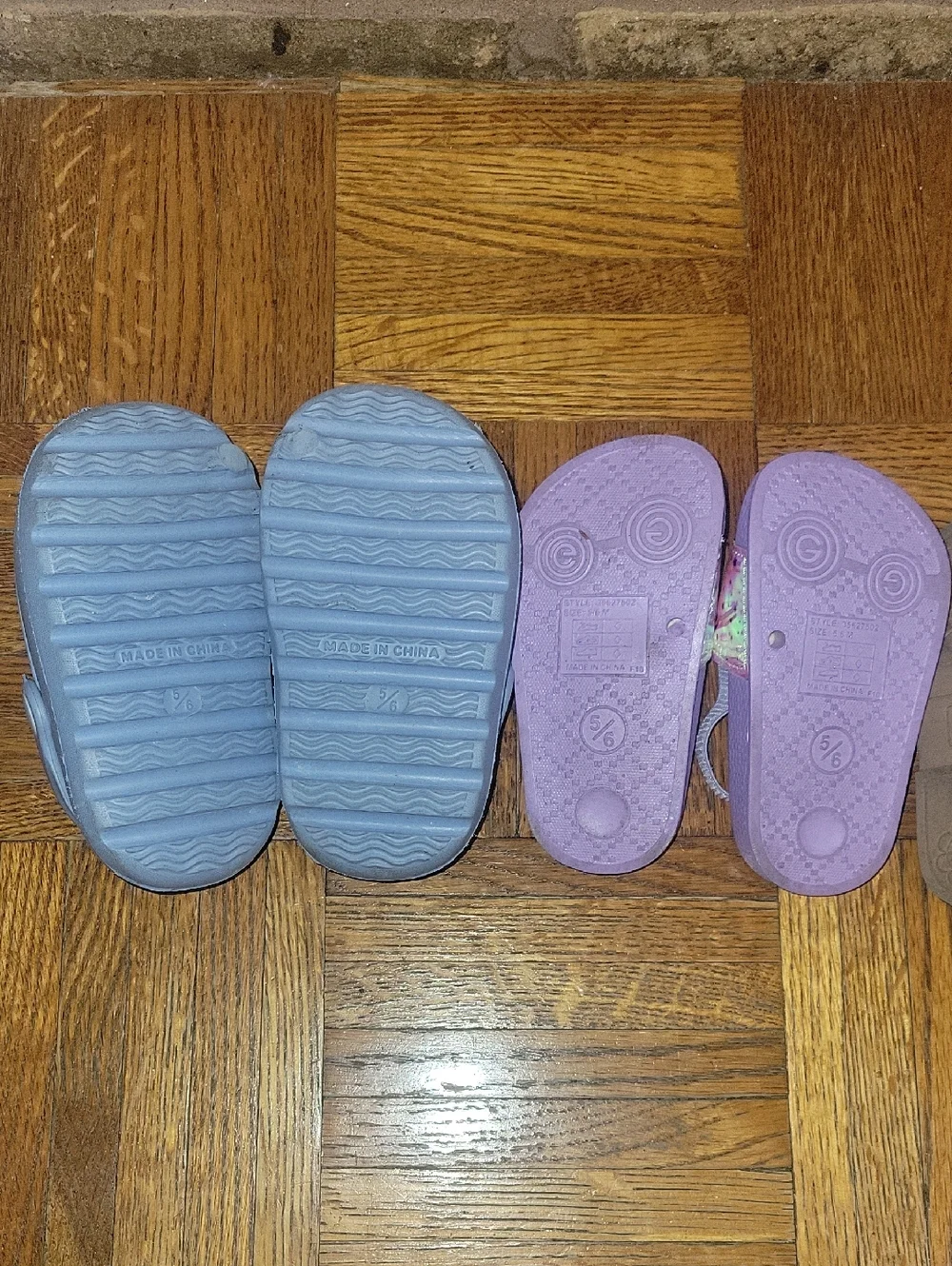 Girl 3 pair lot of Summer Sandals Size 5/6